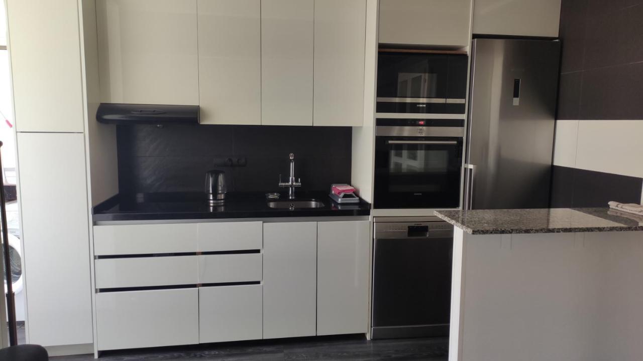 טראגונה Apartament Melpomeny מראה חיצוני תמונה